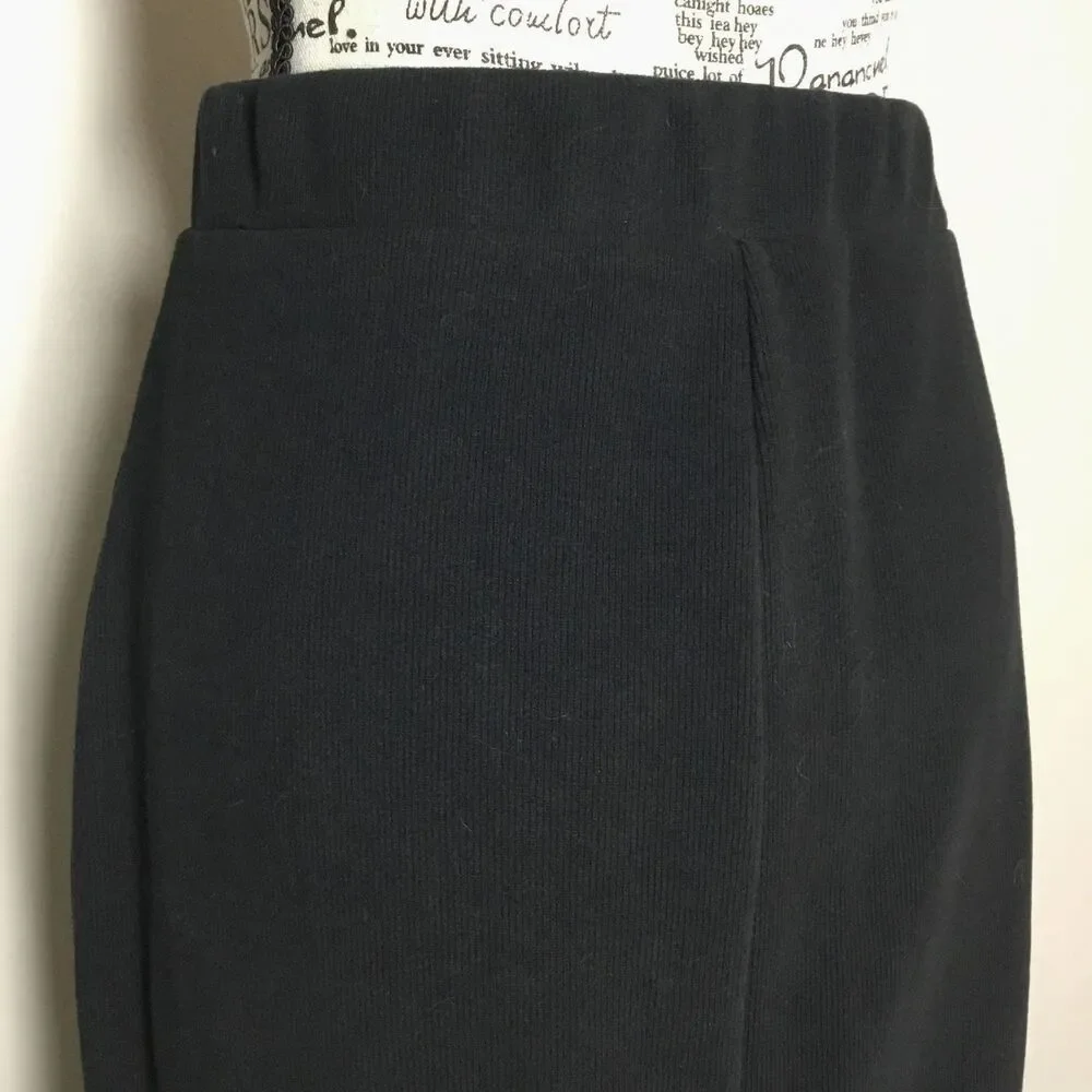 Black ribbed knit pencil skirt stretchy classic minimalist waist 28”-31